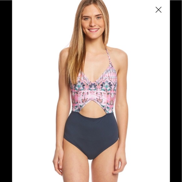 O'Neill Other - O'Neill Cut-Out Floral Print One-Piece Swimsuit